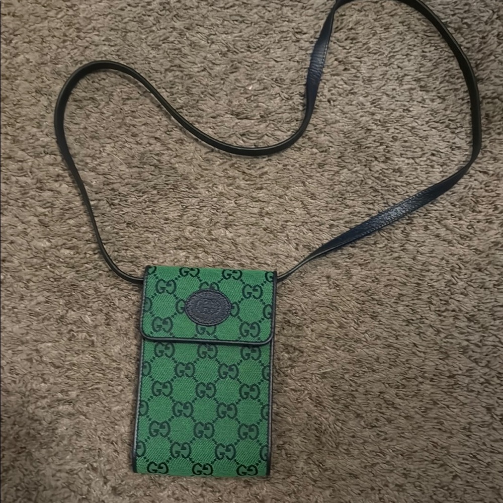 Gucci Green and Black Key Holder with Iconic Pattern